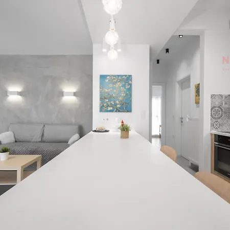 Pendente, Nilie Hospitality Mgmt 塞萨洛尼基